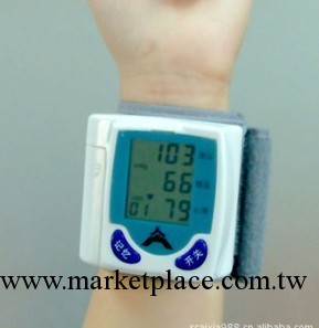 供應智能手腕式全自動電子血壓計,腕式傢用血壓計、自動臂式血壓工廠,批發,進口,代購