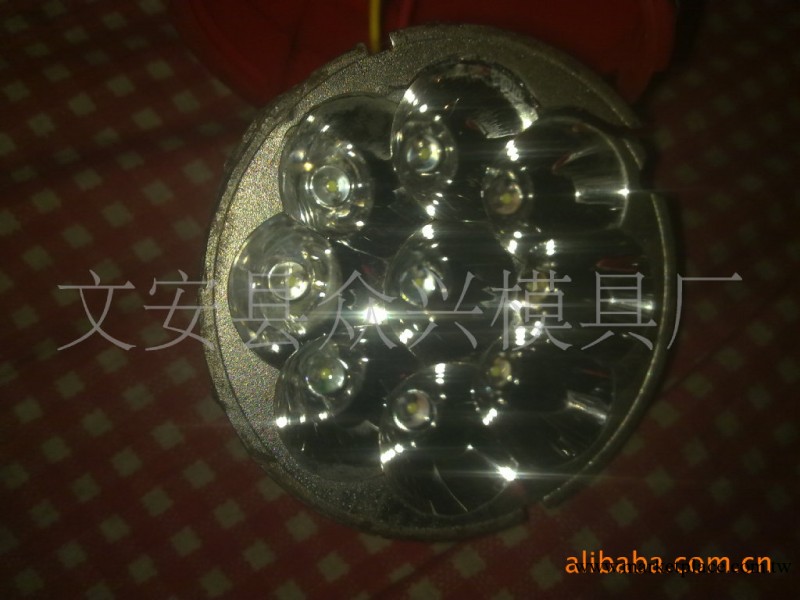 供應優質LED註塑塑料燈罩，燈座模具及產品加工工廠,批發,進口,代購
