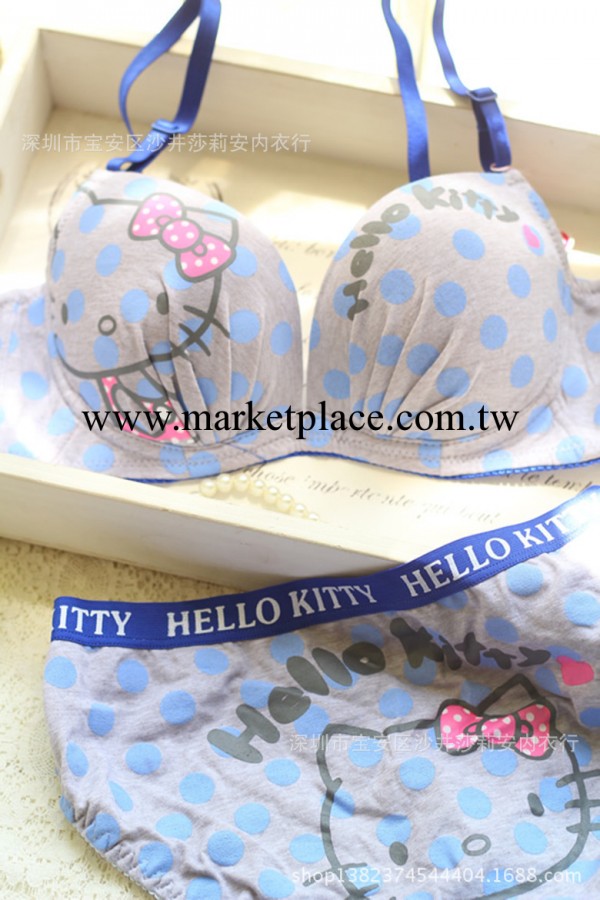 7058 新款 可愛HELLO KITTY 大波點 插片三排扣胸罩套裝批發工廠,批發,進口,代購