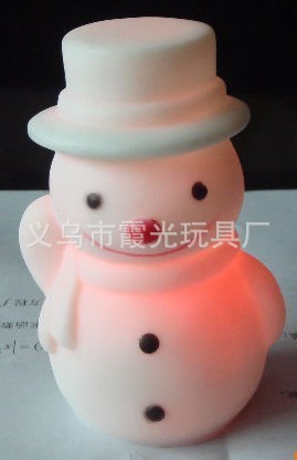 廠傢直銷七彩變色雪人小夜燈  聖誕小夜燈 禮品小夜燈工廠,批發,進口,代購