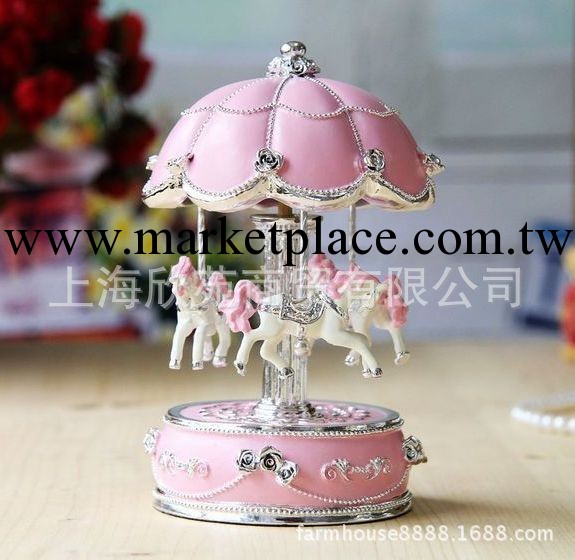 旋轉木馬八音盒 聖誕禮品 亮燈 情人節禮品 新年禮物 60285粉銀工廠,批發,進口,代購