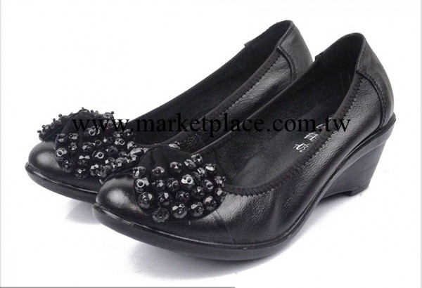 2013新款蝴蝶花淺口真皮坡跟女單鞋 大碼工作媽媽鞋2201-13工廠,批發,進口,代購