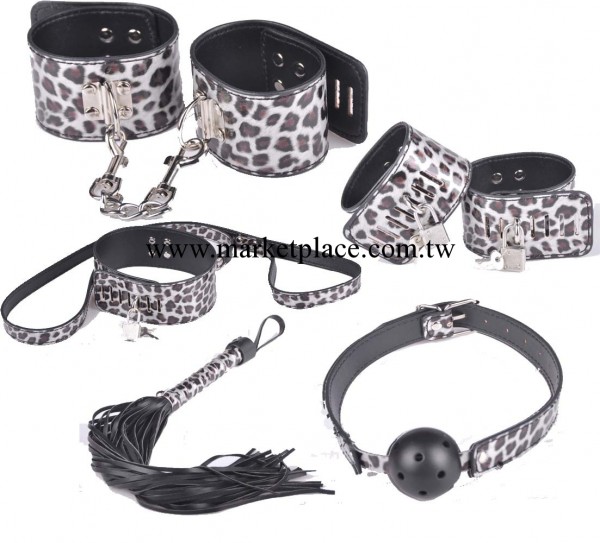 情趣用品豹紋手銬套裝玩具另類成人夫妻男女保健廠傢直銷工廠,批發,進口,代購