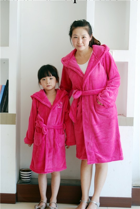 hello kitty出口加拿大原單珊瑚絨睡衣加厚女式居傢服工廠,批發,進口,代購