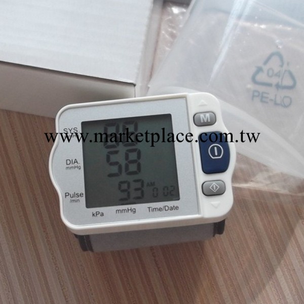 血壓計的使用方法？ 腕式血壓計 傢用健康檢測 便攜式血壓測量工廠,批發,進口,代購
