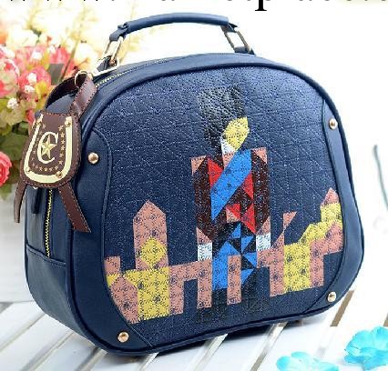 廠傢直供定做2013新款刺繡格小王子圓形女式休閒手提單肩包批發工廠,批發,進口,代購