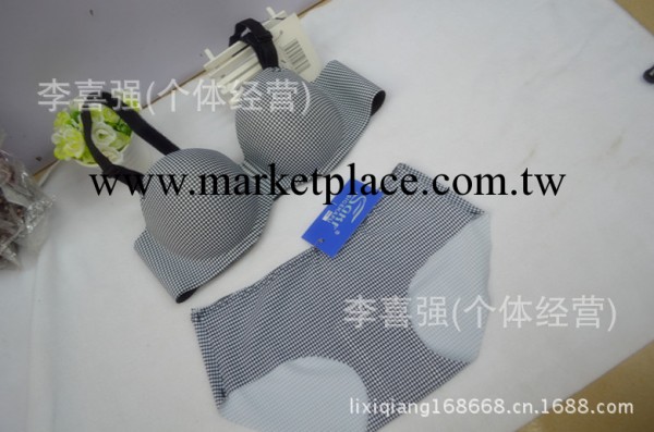 日系一片式無痕隱形胸罩內衣聚攏禮服格子薄款 少女可愛胸罩工廠,批發,進口,代購