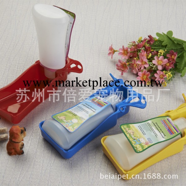 外貿批發 折疊旅行寵物飲水器 250ml狗狗戶外便攜飲水壺寵物用品工廠,批發,進口,代購