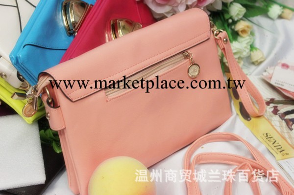 2013新款手包女包斜跨小包批發 亮皮手拿包英倫復古女包工廠,批發,進口,代購