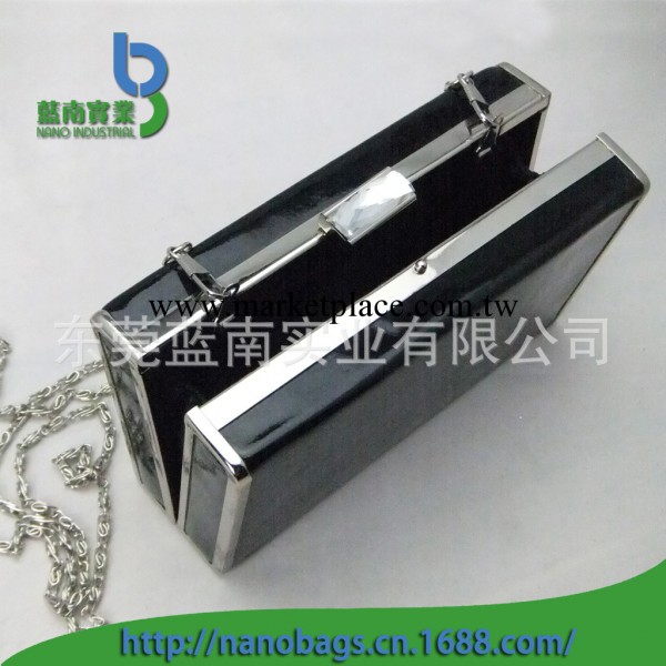 廠傢供應 可愛箱式百搭定型晚宴包，樣式個性簡潔，歡迎搶批！工廠,批發,進口,代購