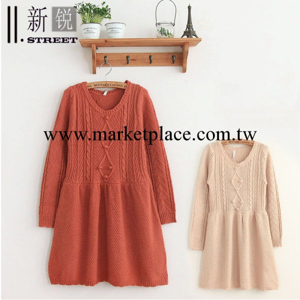 W1110 11street2013秋冬羊毛小荷葉邊可愛豆豆裝飾淑女毛線連衣裙工廠,批發,進口,代購