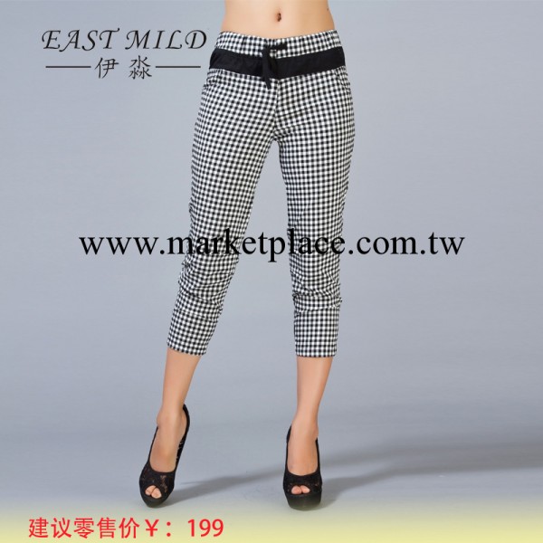 供應【伊淼】 休閒時尚修身百搭女褲 新款熱賣格子七分褲工廠,批發,進口,代購