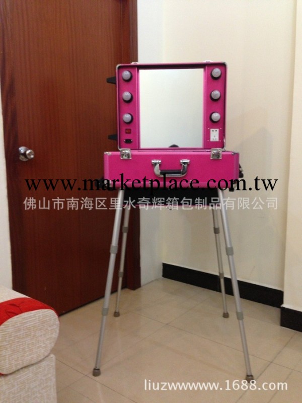 廠傢低價熱銷韓國手提化妝箱 彩妝箱 帶燈化妝箱 物美價廉工廠,批發,進口,代購