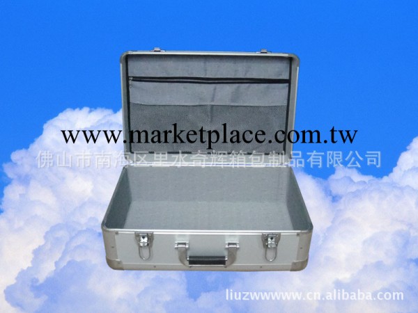 專業生產廠傢供應手提箱工具箱鋁箱 化妝箱 物美價廉工廠,批發,進口,代購