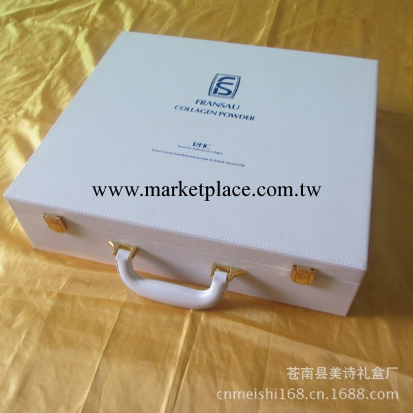 廠傢專業加工定制皮箱 白色pu皮手提化妝品皮箱工廠,批發,進口,代購