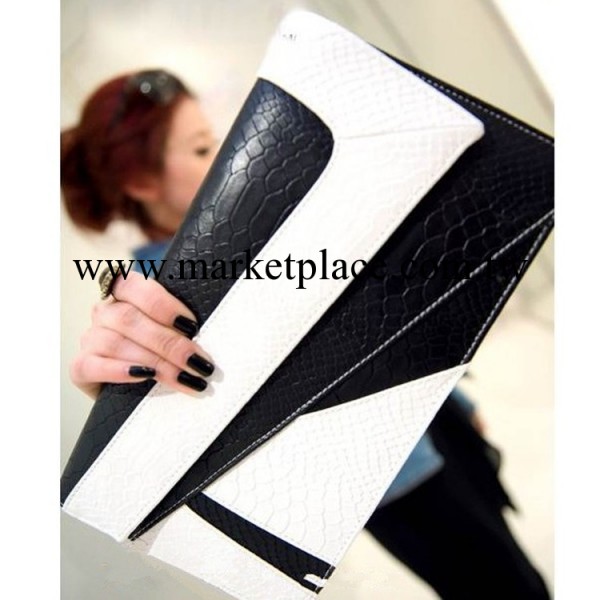 2013新款歐美復古包手拿包 蛇紋撞色 信封斜跨包 時尚女包代理工廠,批發,進口,代購