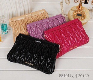 【頂級】88101原版進口帶香油蠟皮手拿包褶皺包斜挎包獨傢限量版工廠,批發,進口,代購