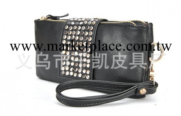 鉚釘晚宴包 手拿包 義烏女包加工工廠,批發,進口,代購