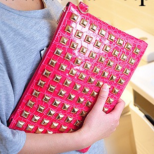 2013韓版新款女包批發鉚釘手拿包多色手抓包女包包工廠,批發,進口,代購