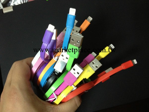 iphone4代5代小面條數據線 單色5G扁線 蘋果5小面條數據線 面條線工廠,批發,進口,代購