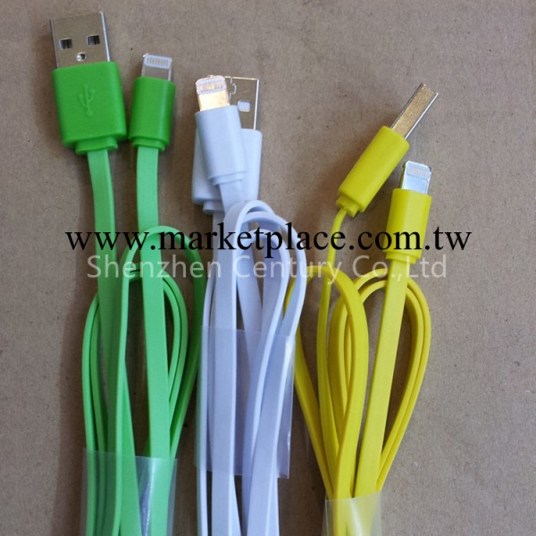 iPhone5 小頭面條數據線 蘋果5單色扁線 註塑一體成形面條線工廠,批發,進口,代購