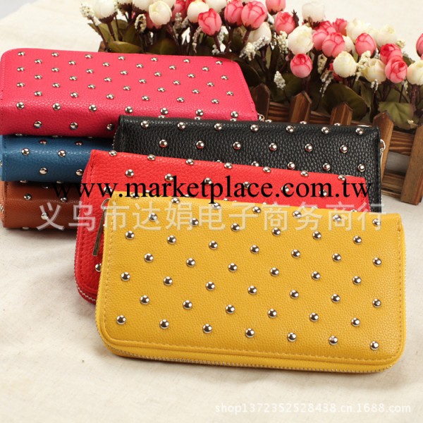 2013時尚女包98顆雙面鉚釘包大尺寸單拉女士時尚錢包票夾手拿包工廠,批發,進口,代購