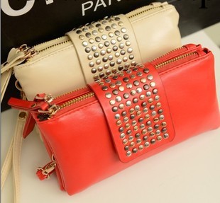 2013年新款金燕子歐美歐美前衛 女包鉚釘 個性手拿包 手包女士包工廠,批發,進口,代購