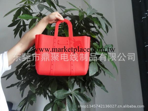 矽膠菜籃子包，矽膠手提包，手拿包，矽膠購物包，矽膠錢包。工廠,批發,進口,代購