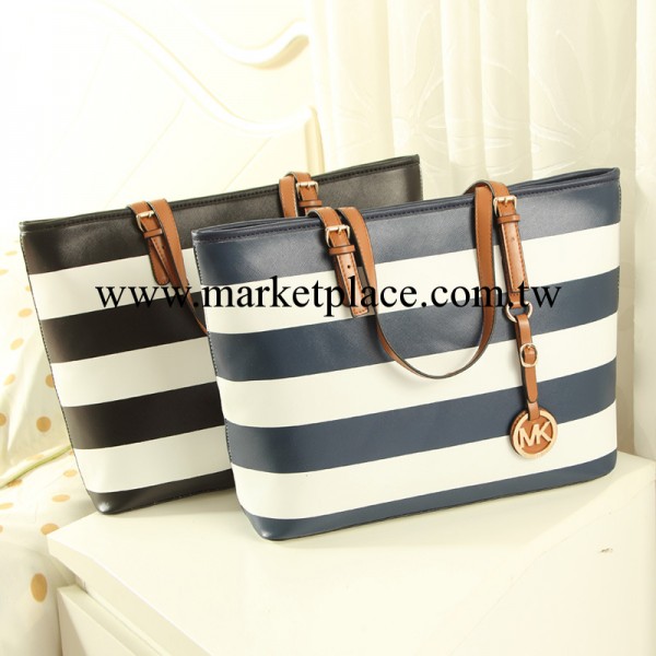 2013新款潮女包歐美大牌撞色黑白條紋包包手提包OL單肩大包包郵工廠,批發,進口,代購