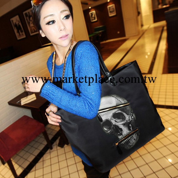 2013年春季新款女包 歐美潮酷風范印花骷髏頭單肩包手提大包工廠,批發,進口,代購