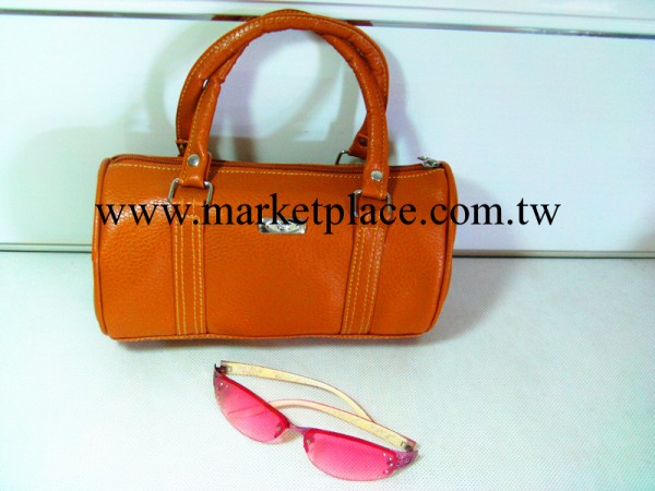 工廠訂單，現貨供應批發PU小手提針頭包。2013夏季推出新款工廠,批發,進口,代購