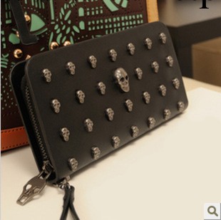 批發錢包韓版2013新款女長款女式錢夾復古朋克骷髏頭鉚釘手拿包潮工廠,批發,進口,代購
