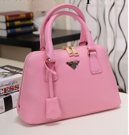 樂道批發女包推薦新款歐美大牌十字紋荔枝紋定型手提斜挎包貝殼包工廠,批發,進口,代購