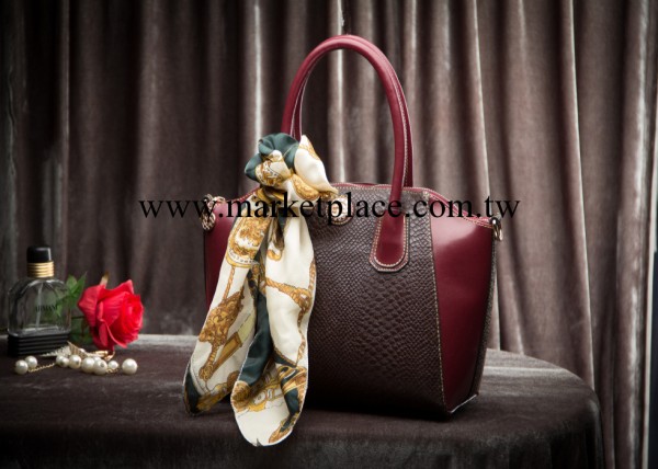 時尚奢華范蛇紋女包 真木子新款2013秋冬包包 單肩手提斜跨潮女包工廠,批發,進口,代購