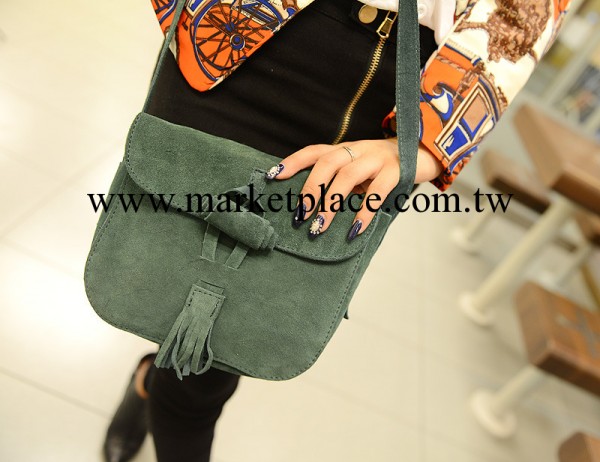【潮】13年燕佑秋冬新款小包 歐美大牌流蘇仿古扣子單肩斜挎包工廠,批發,進口,代購