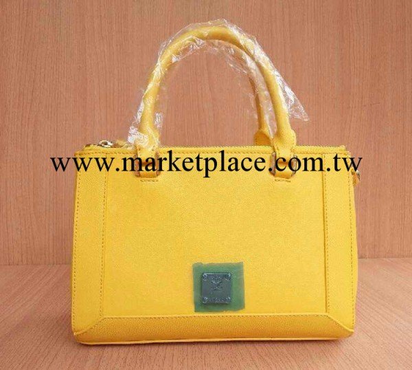 2013韓國MC新經典款明星大牌同款十字紋手提真皮女包 現貨批發工廠,批發,進口,代購