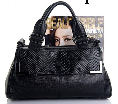 2013新款牛皮時尚休閒街頭高檔百搭機車郵差鱷魚紋拼接手提斜跨包工廠,批發,進口,代購