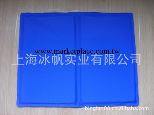 供應夏季寵物用品|寵物冰墊|寵物涼墊|熱銷寵物市場|支持小額批發工廠,批發,進口,代購