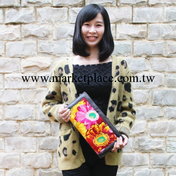 雲南民族風包包 頭層牛皮彩菊刺繡繡花手拿包斜挎包錢包 佈禦鑫工廠,批發,進口,代購