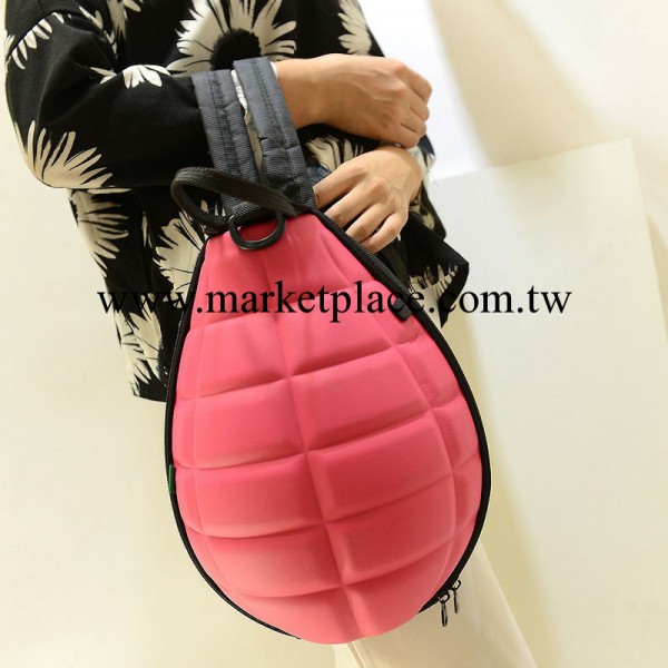 2013新款時尚手雷雙肩包 量大從優特價女包 廠傢直供手提學生包包工廠,批發,進口,代購