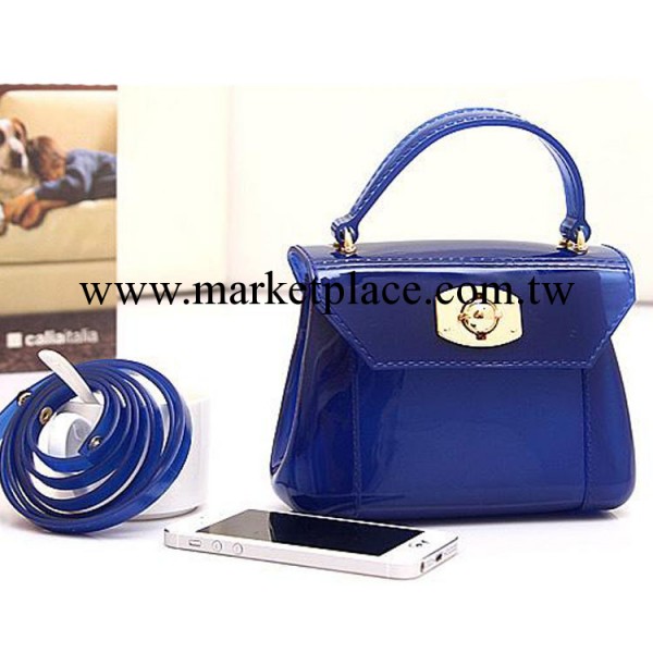 東莞果凍包包工廠 MINI芙拉果凍包 PVC手提包斜挎包女包 專業生產工廠,批發,進口,代購