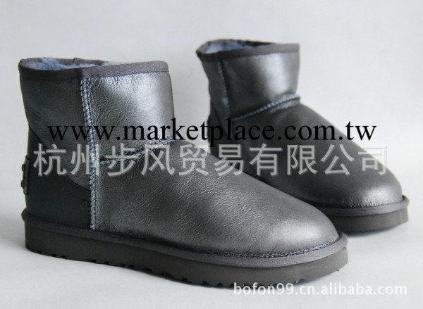 批發澳洲羊皮毛一體雪靴5854 MINI短靴男士款靴子金屬光面防水工廠,批發,進口,代購