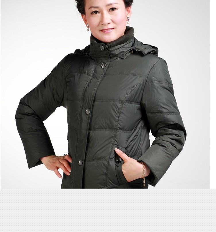 羽絨衣廠傢批發2013新款冬裝中老年媽媽款女式羽絨衣加大加厚女裝工廠,批發,進口,代購