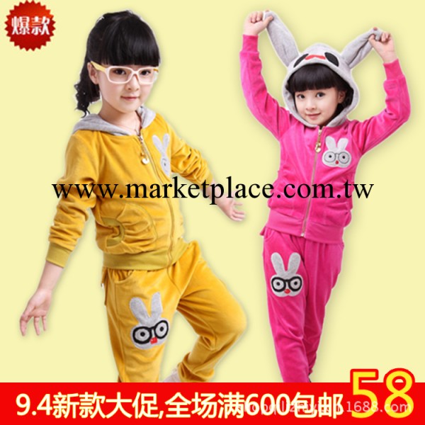 童裝秋裝套裝女中大童2013韓版休閒卡通可愛眼鏡兔天鵝絨套裝工廠,批發,進口,代購