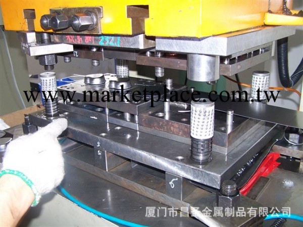 冷沖壓精密連續模模具的設計加工 五金沖壓模具制作設計工廠,批發,進口,代購