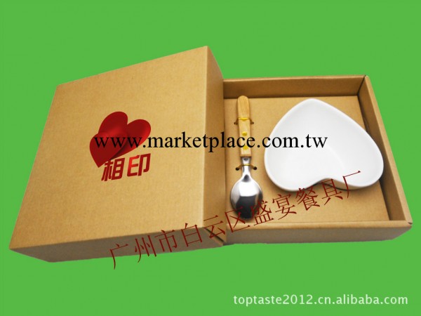 熱銷創意禮品 聖誕禮品 元旦春節禮品 情人節禮品 心形陶瓷碗工廠,批發,進口,代購
