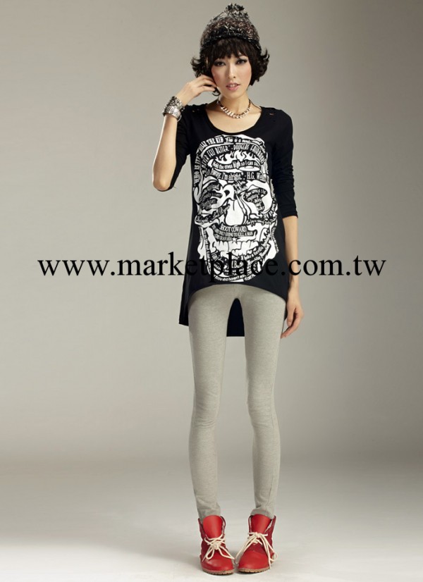 833#2011秋裝女裝蝙蝠袖衫 時尚骷髏頭長袖T恤女款工廠,批發,進口,代購