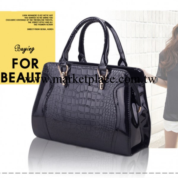廠傢批發2013韓版新款女包 時尚鱷魚紋手提單肩斜挎定型包Y074工廠,批發,進口,代購