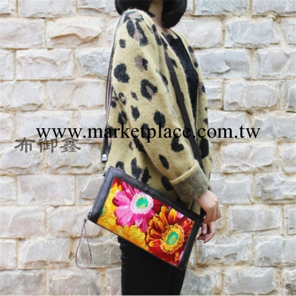 新款民族包包 頭層牛皮彩菊刺繡手拿包斜挎包 新款手工零包可混批工廠,批發,進口,代購