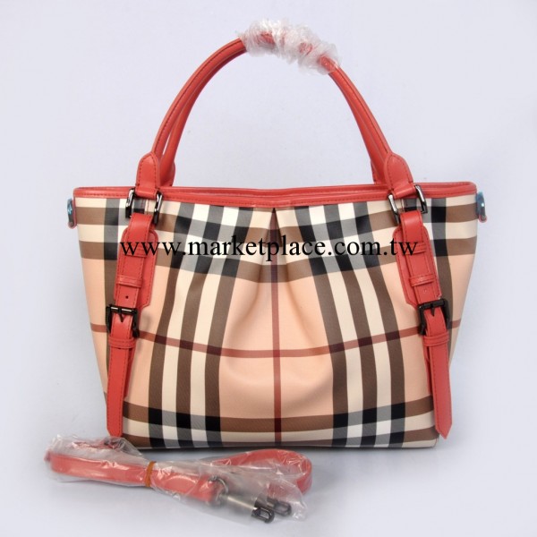 2012秋冬新款36904455單肩斜挎小牛皮格紋女包工廠,批發,進口,代購